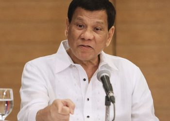 Presiden Filipina Ancam Warganya yang Tolak Vaksin Corona dengan Penjara