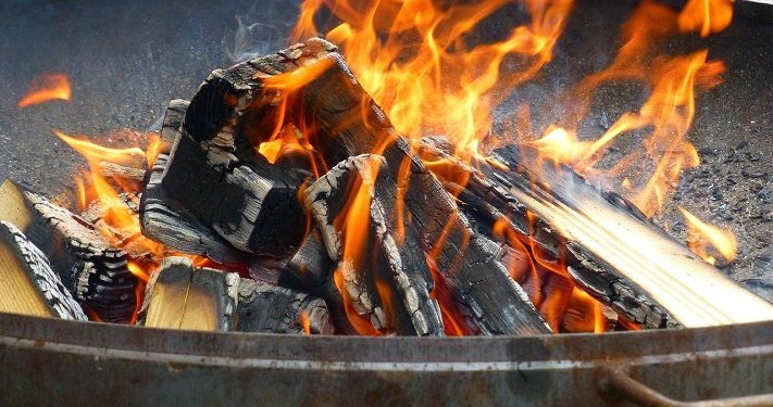 Kisah Orangtua Menyuruh Anaknya untuk Membakar Mayatnya Jika Ia Mati