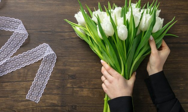 11 Bukti Syukur Seorang Istri kepada Suami