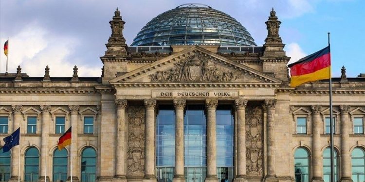 Jerman Mengatakan Tidak Ada Rencana Tiru 'Peta Islam' Austria