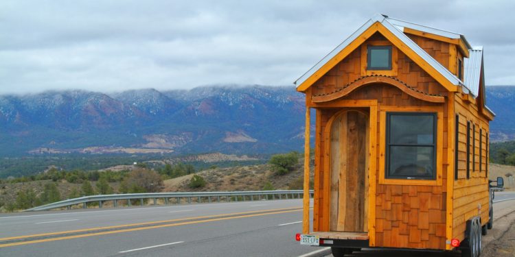 Membangun Keluarga dalam Keluarga (4)