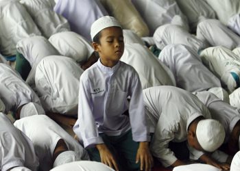 Yang Kita Pikirkan Saat Shalat