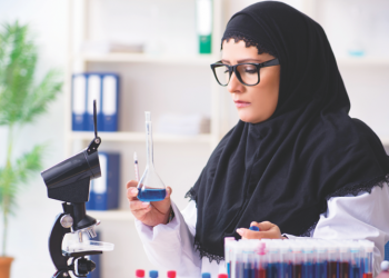 Insinyur Perempuan Saudi Mengubah Lingkungan Industri yang Didominasi Pria