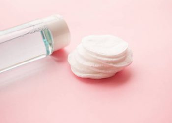 Solusi Atasi Kulit Kering dengan Hydrating Toner