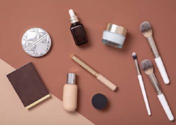 Mengenal Kegunaan Brush Make Up Sesuai Bentuknya
