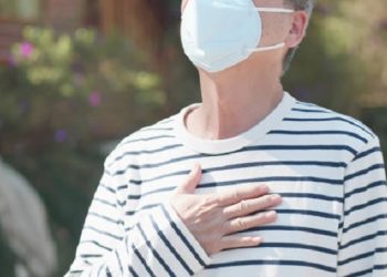 Kenali Gejala tak Khas Pneumonia pada Lansia