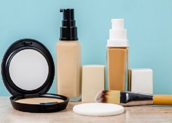 4 Cara Gunakan BB Cream untuk Make Up Lebih Ringan dan Natural