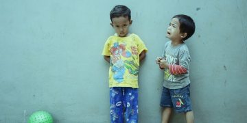 4 Kiat Memuji dan Menegur Anak yang Efektif