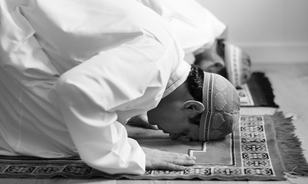 Keutamaan Sholat Sunnah Sebelum Sesudah Zuhur
