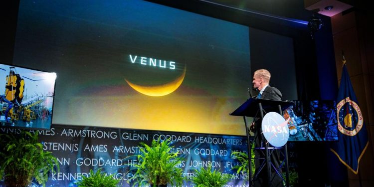 NASA Mengumumkan Dua Misi Robotik Baru ke Venus