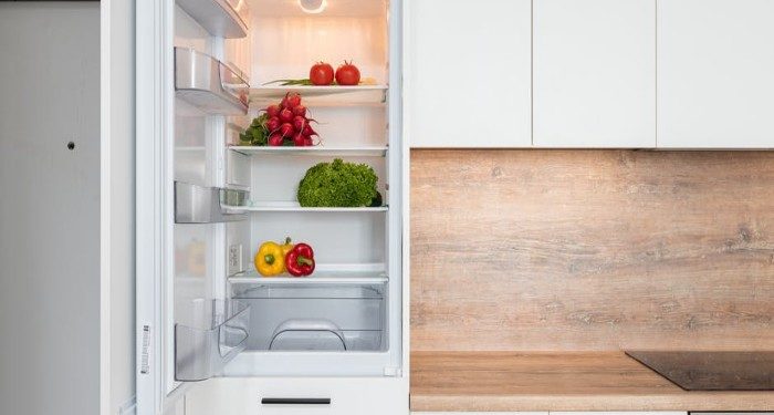 Tips Hilangkan Bau Tidak Sedap di Kulkas