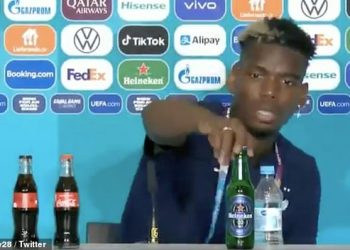 Paul Pogba Singkirkan Sebotol Bir Heineken dari Konferensi Pers Piala Eropa