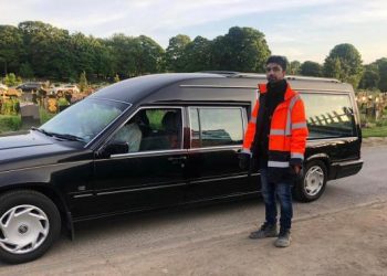 Pria Ini Jadi Relawan Menguburkan Mayat Muslim di Bradford