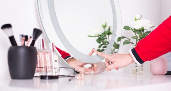 Panduan Daily Make Up Fresh untuk Istri