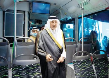 Gubernur Makkah Resmikan Prototipe Sistem Transportasi Umum Baru