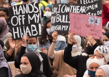 Perusahaan Transportasi Brussel Cabut Larangan Hijab Setelah Mendapat Denda