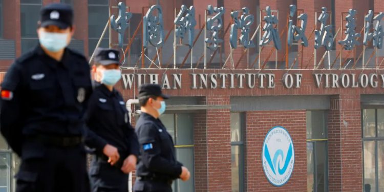 Laporan AS Simpulkan COVID-19 Kemungkinan Bocor dari Laboratorium di Wuhan