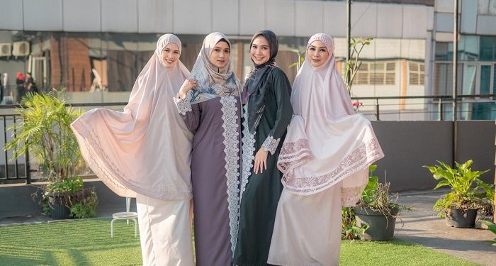 Siti Khadijah Rilis 11 Mukena dan Dua Hijab di SK Festive Week 2021