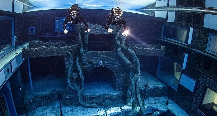 Dubai Buka Kolam Renang Terdalam di Dunia