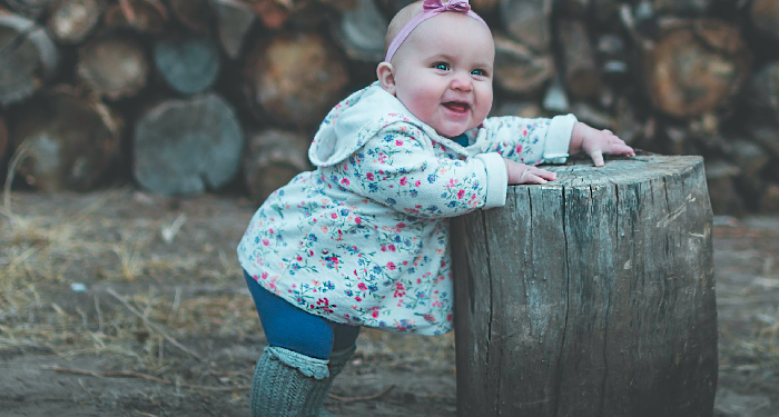 Perkembangan Bayi Pada Usia 8 Bulan
