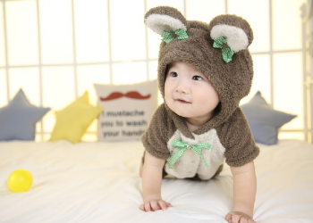 Perkembangan Bayi pada Usia 10 Bulan