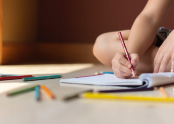 Mengenal Disgrafia, Gangguan Menulis pada Anak