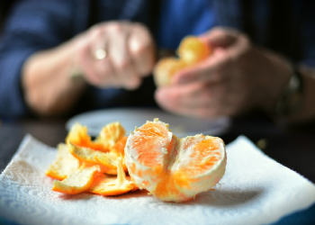 Membuat Masker Wajah dari Kulit Jeruk