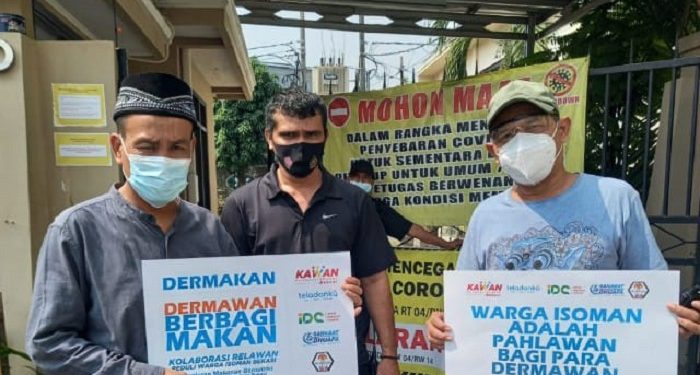 Kolaborasi Relawan Kemanusiaan Bekasi Salurkan Ratusan Nasi Kotak Untuk Warga Isoman
