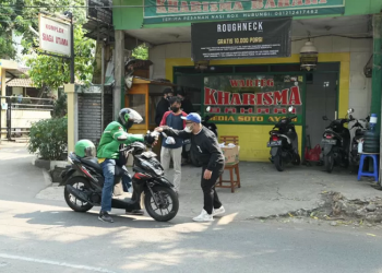 Roughneck 1991 Bagikan 10 Ribu Makanan Gratis di Masa PPKM