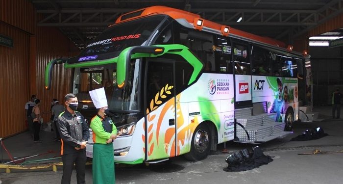 ACT Luncurkan Humanity Food Bus, Siap Sajikan hingga 5.000 Porsi Setiap Hari