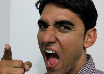 Mengatasi Kekerasan Verbal Ayah terhadap Anak: Solusi dan Dukungan untuk Ibu