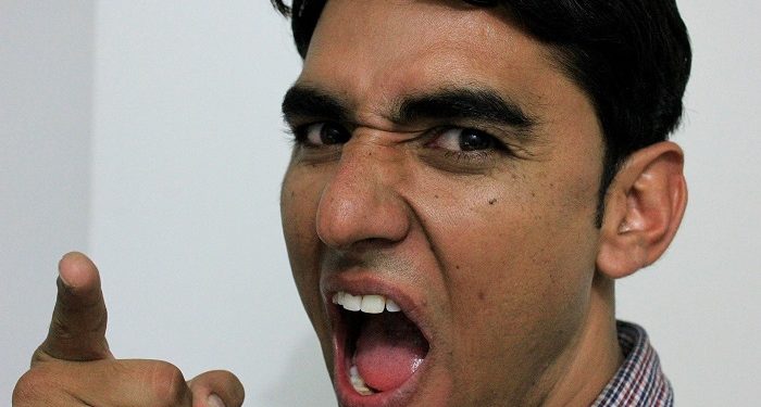 Mengatasi Kekerasan Verbal Ayah terhadap Anak: Solusi dan Dukungan untuk Ibu