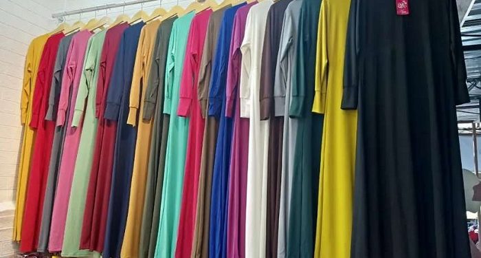 Mengapa Pakaian Muslimah Berwarna-warni