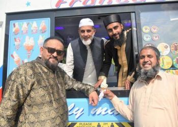 Islamic Relief UK Bagikan Paket Makanan ke Warga Skotlandia