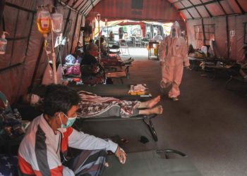 Krisis Kesehatan, Krisis Semuanya