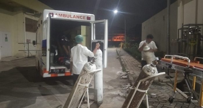 KolaborAksi Dompet Dhuafa Distribusikan Tabung Oksigen ke Dua RSUD