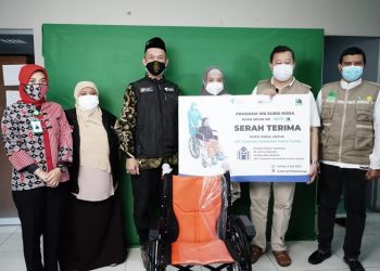 Milad ke-28, Dompet Dhuafa Donasikan 100 Kursi Roda
