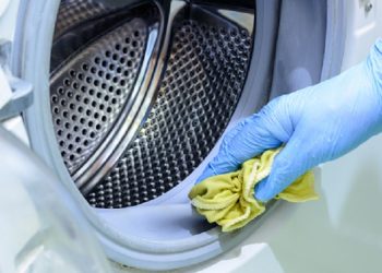 Panduan Mencuci Pakaian Pasien Covid-19 di Rumah