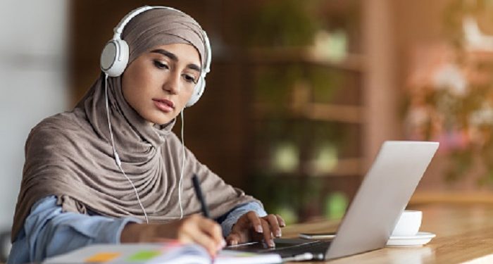 Tips Jaga Kulit Wajah Tetap Sehat dan Segar Selama WFH