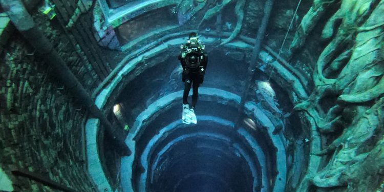 Dubai Miliki Kolam Renang Terdalam di Dunia