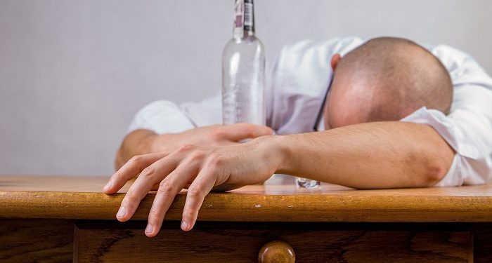 Ketahui Cara Alkohol Merusak Liver