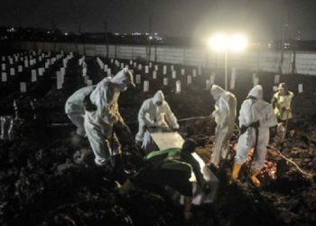 Hukum Meninggikan Tanah Timbunan Kuburan