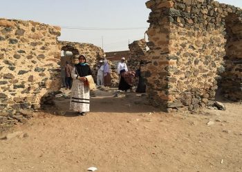 mencintai-mu diam-diam