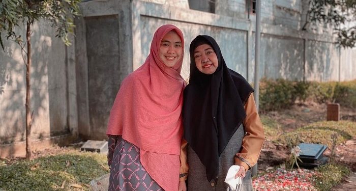 Oki Setiana Dewi Berikan Pesan Menyentuh untuk Sang Bunda