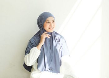 7 Jenis Kain Cocok untuk Daily Hijab