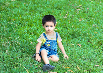 Perkembangan Anak Usia 1 Tahun 4 Bulan