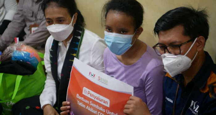 Forum Zakat Salurkan Bantuan kepada Anak Yatim bersama Menteri PPPA