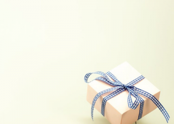 Anjuran Memenuhi Undangan dan Menerima Hadiah