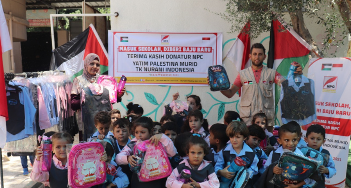 Murid-murid TK Nurani Indonesia di Gaza Terima Perlengkapan Sekolah Baru