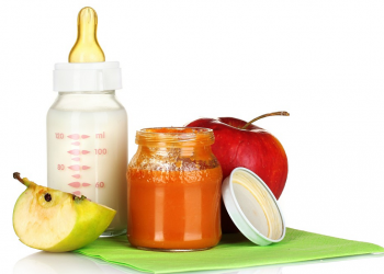 Memilih Makanan Camilan untuk Bayi